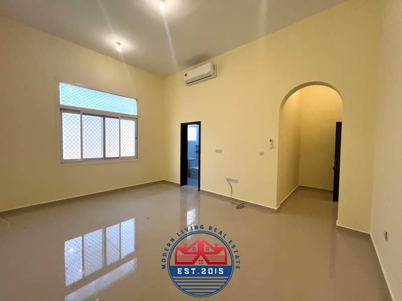 2 fbc9f166-3d4d-4d60-ad06-737d585fb2b3. jpg