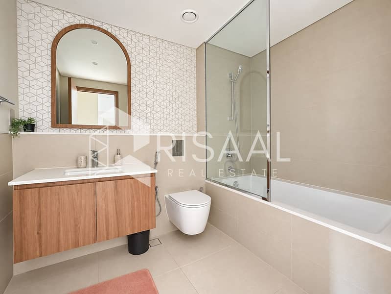 10 08-bathroom. jpg
