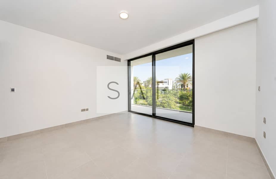 3 Upstairs room overlooking a lush garden. png