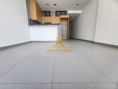 Estudio para en Alquiler en Muwaileh Commercial, Sharjah - 9c19ef64-511a-4ad4-90b8-4042fc3a2438. jpg