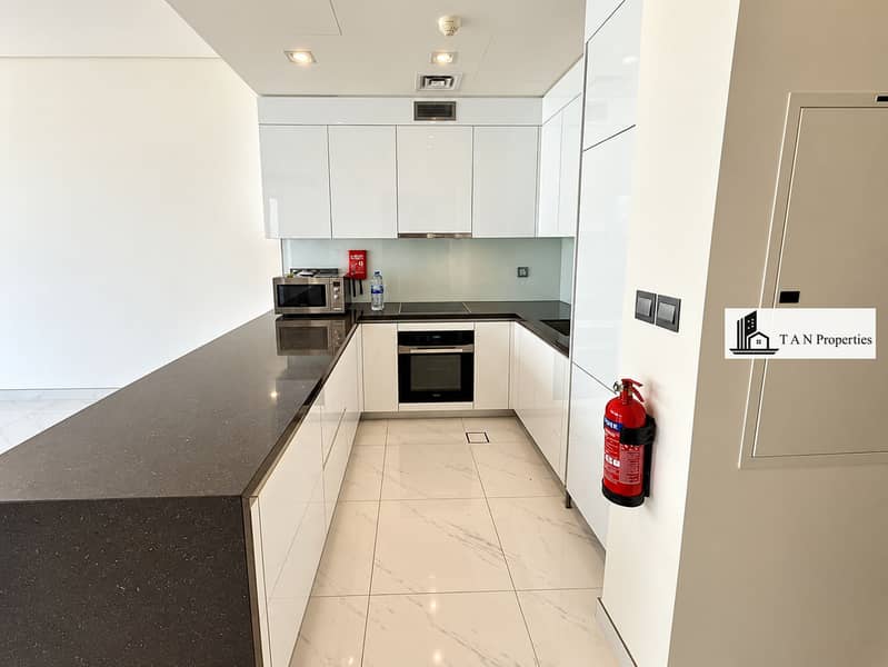 4 Modern Minimalist White Kitchen. png