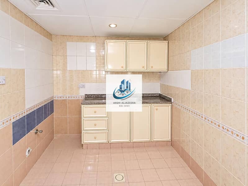 7 f1160693-7a86-46cc-92da-a3d995625820. jpg