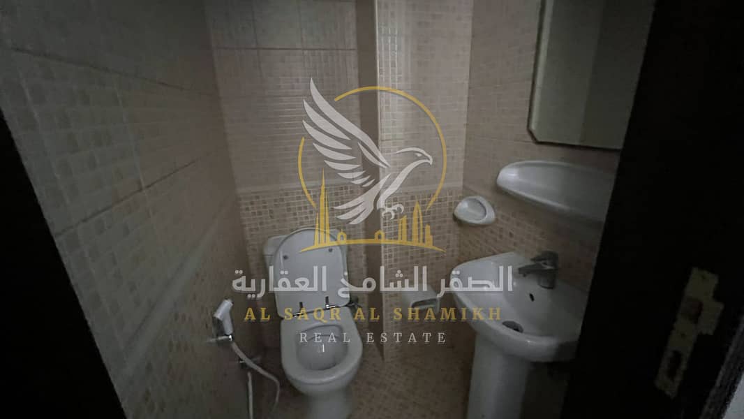 12 غرفة-وصالة-للا-يجار-1-غرف-القليعة-الشارقة-صورة-العقار-yt-001-02. jpg