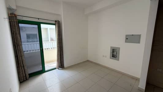 Estudio para en Alquiler en Al Rawda, Ajman - غير-مفروش-للا-يجار-0-غرف-الياسمين-عجمان-صورة-العقار-06. jpg Estudio para en Alquiler en Al Rawda, Ajman - غير-مفروش-للا-يجار-0-غرف-الياسمين-عجمان-صورة-العقار-06. jpg