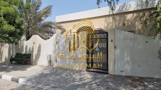 5 Camere Villa in vendita a Al Talae, Sharjah - 2e70f13b-3bef-49f4-8347-b85dd1bb8a40. jpg 5 Camere Villa in vendita a Al Talae, Sharjah - 2e70f13b-3bef-49f4-8347-b85dd1bb8a40. jpg