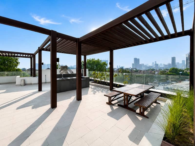37 Vista by Prestige 13. jpg