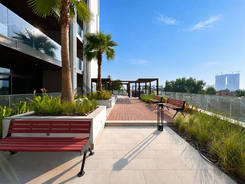 38 Vista by Prestige 14. jpg