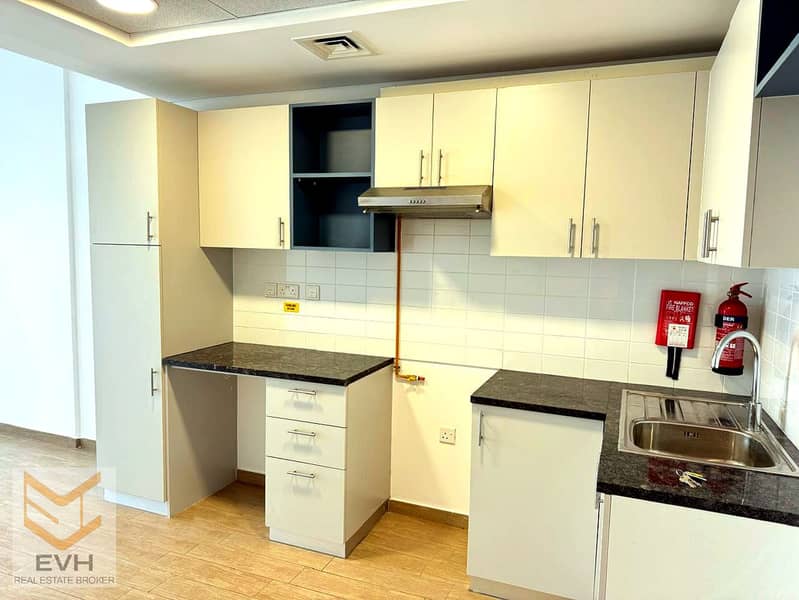5 Property_Photo_02. jpg