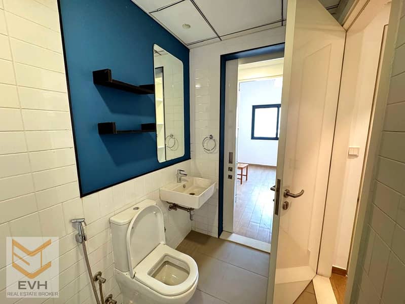 12 Property_Photo_03. jpg