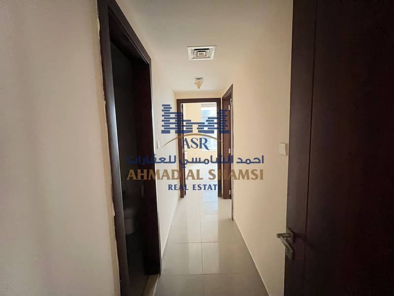 4 596da28b-6b9d-4199-9266-3daeb4055e00. jpg