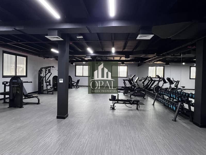 7 STUDIO CITY GYM. jpeg
