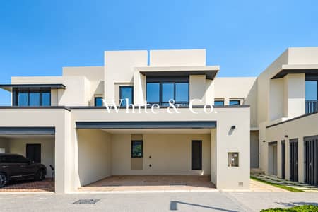 3 habitaciones Townhouse para en Venta en Jebel Ali Village, Dubai - Casa adosada en Jebel Ali Village,Jebel Ali Village Townhouses, 3 dormitorios, 4800000 AED - 16675245 3 habitaciones Townhouse para en Venta en Jebel Ali Village, Dubai - Casa adosada en Jebel Ali Village,Jebel Ali Village Townhouses, 3 dormitorios, 4800000 AED - 16675245