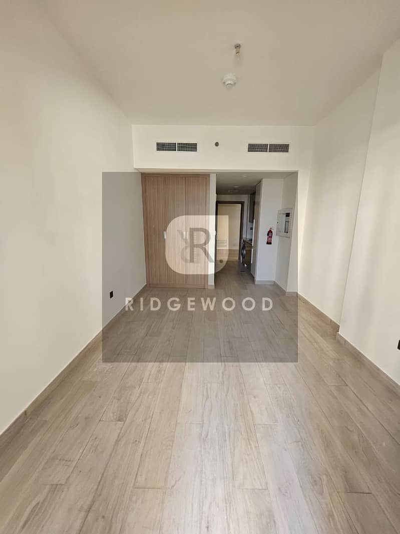 3 RIDGEWOOD REAL ESTATE 007 (3). jpg