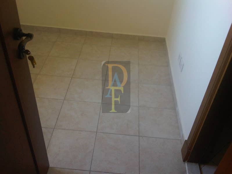 9 maid room. jpg