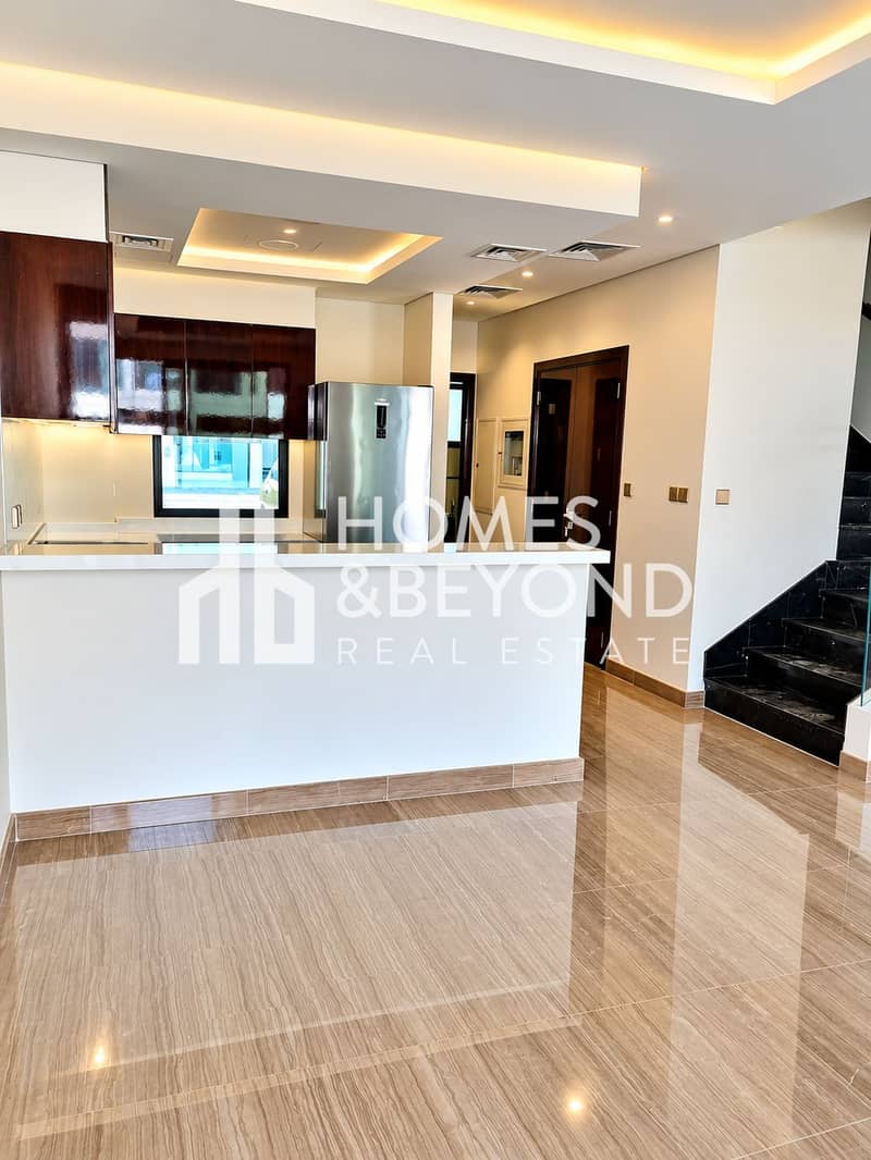 20 Polished Modern Open-Plan Interior. png
