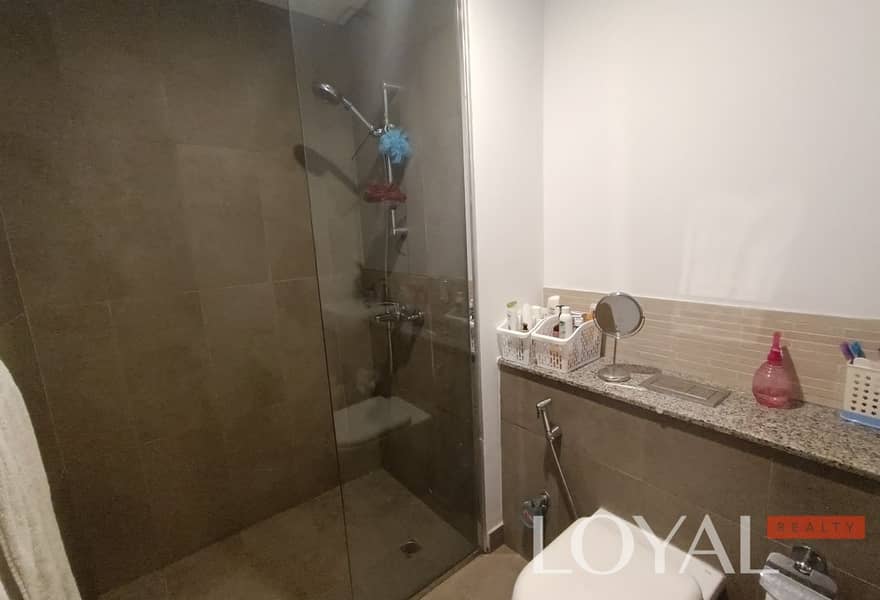 17 ae7e9fca-b3e3-4372-9c7d-d0fbda17374a. jpg