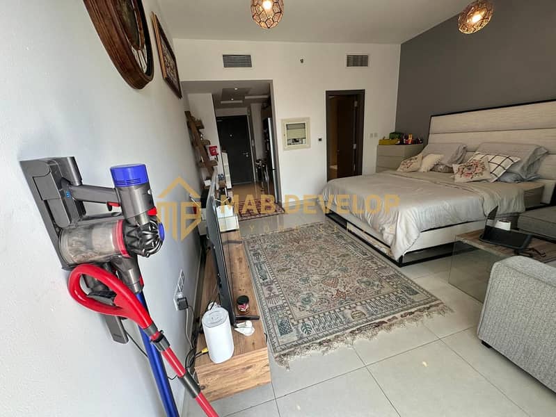 6 96ae7365-cc77-46dc-9bed-ffebb311ed8f. jpg