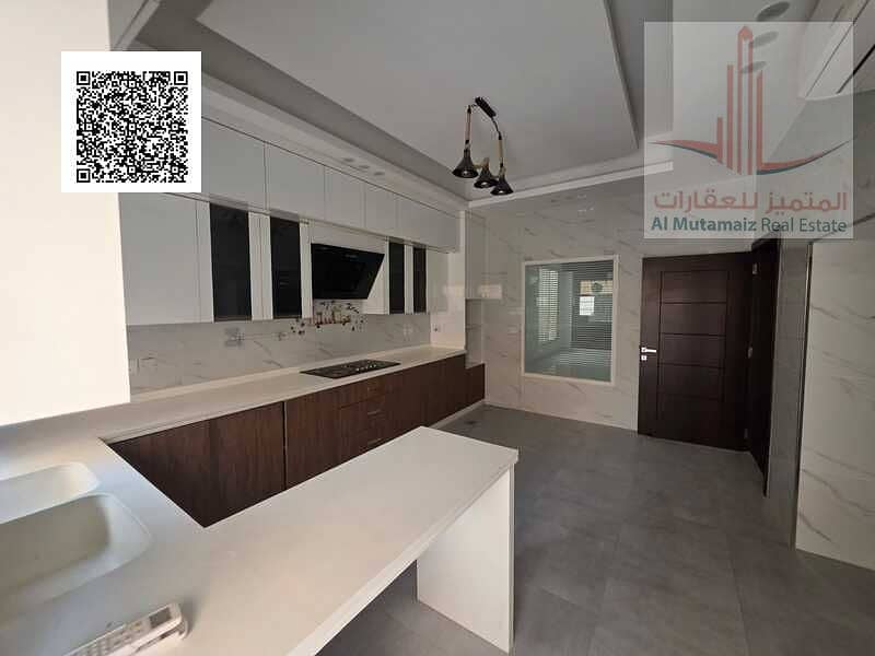 14 87afa806-7c95-4192-aedb-b69c0122c451. jpg