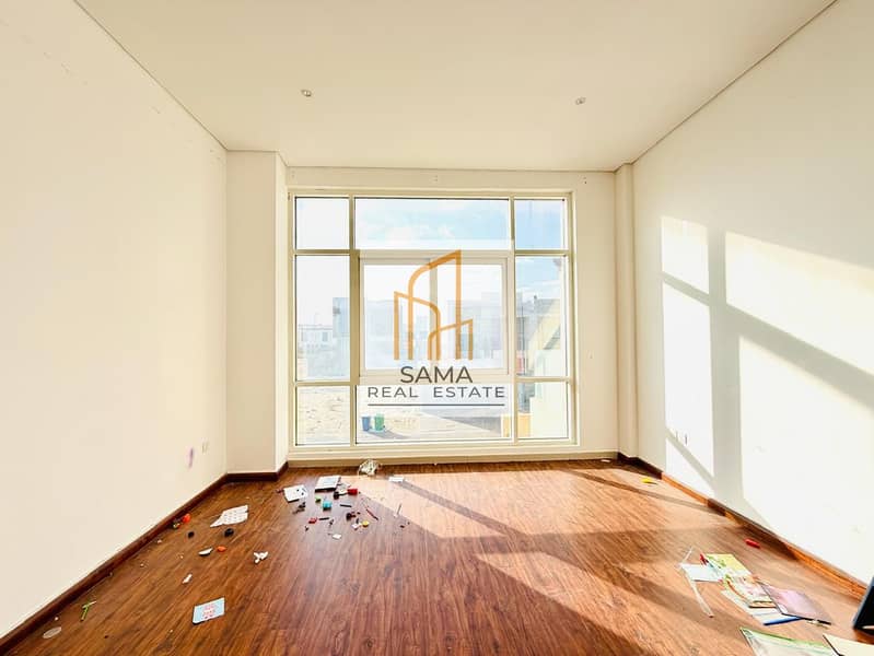 8 1000099337. jpg