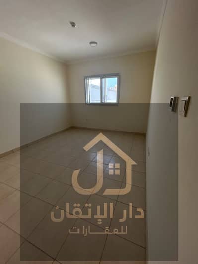 1 Slaapkamer Appartement te Huur in Al Qulayaah, Sharjah - e586eb24-0a50-4ff2-a7b2-91882973b5f0. jpeg 1 Slaapkamer Appartement te Huur in Al Qulayaah, Sharjah - e586eb24-0a50-4ff2-a7b2-91882973b5f0. jpeg
