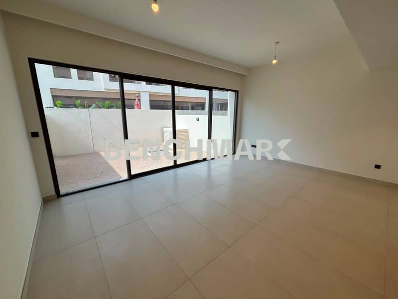 4 Costa Brava -4BR-9300- Actual Photos (16). jpeg