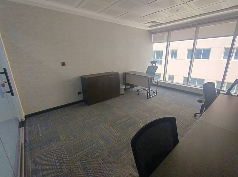 2 Office 23 - 4. jpg