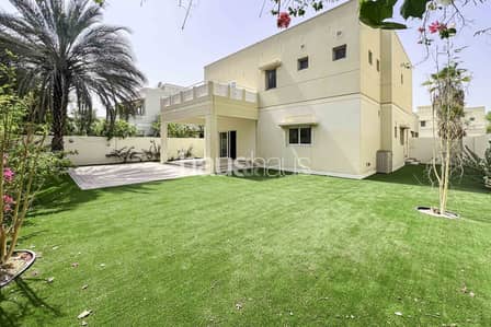 4 habitaciones Villa para en Alquiler en The Meadows, Dubai - Villa en The Meadows,The Meadows 9, 4 dormitorios, 410000 AED - 16756627 4 habitaciones Villa para en Alquiler en The Meadows, Dubai - Villa en The Meadows,The Meadows 9, 4 dormitorios, 410000 AED - 16756627