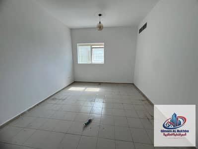 1 Bedroom Apartment for Rent in Al Qulayaah, Sharjah - WhatsApp Image 2026-10-05 at 1.39. 47 PM (1). jpeg 1 Bedroom Apartment for Rent in Al Qulayaah, Sharjah - WhatsApp Image 2026-10-05 at 1.39. 47 PM (1). jpeg
