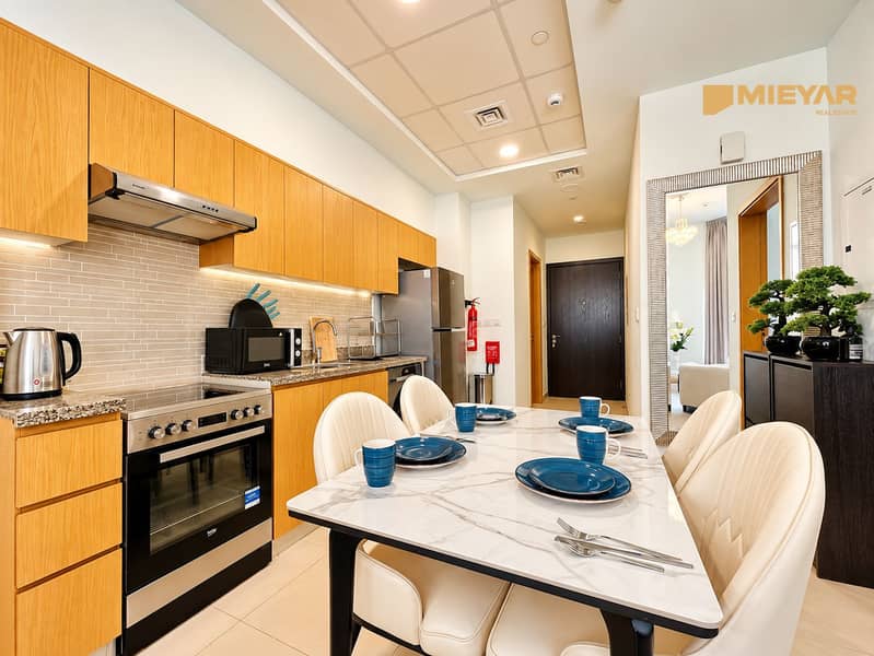 4 Bright Modern Kitchen and Dining Space. png