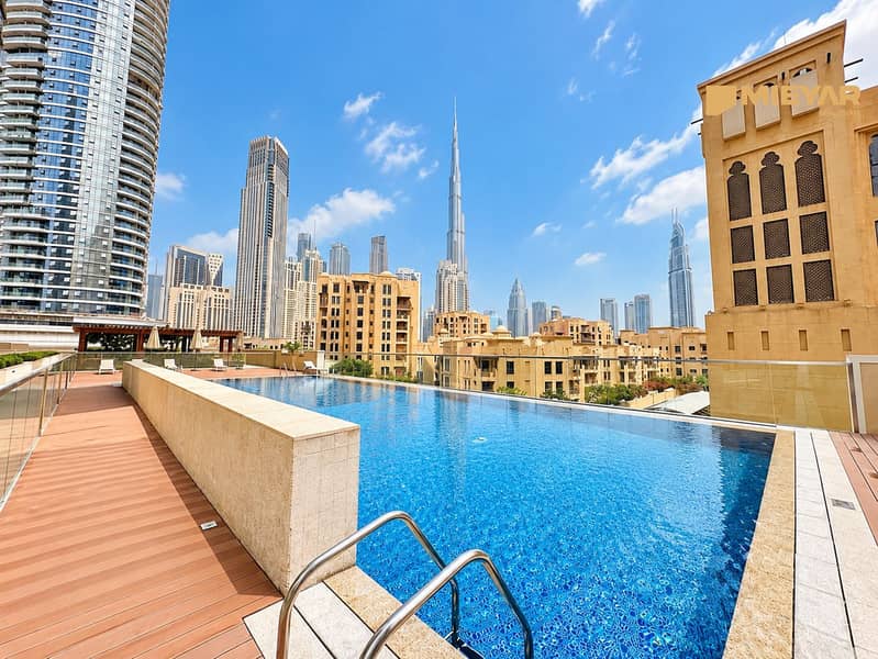 10 Rooftop Infinity Pool Over Dubai Skyline. png