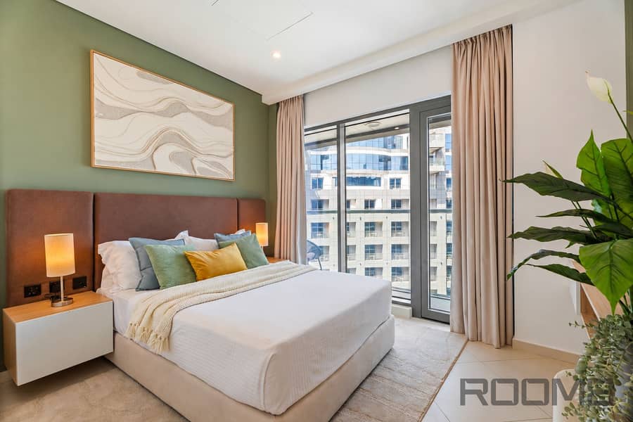 17 Contemporary Bedroom with Urban Balcony View. png