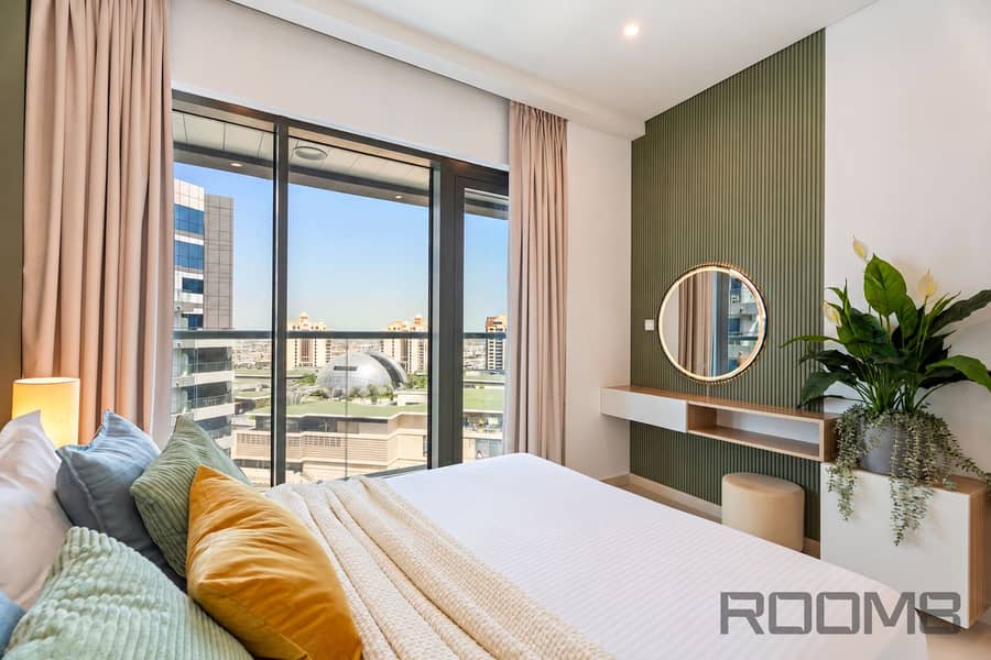 18 Modern Green-Accented City Bedroom. png