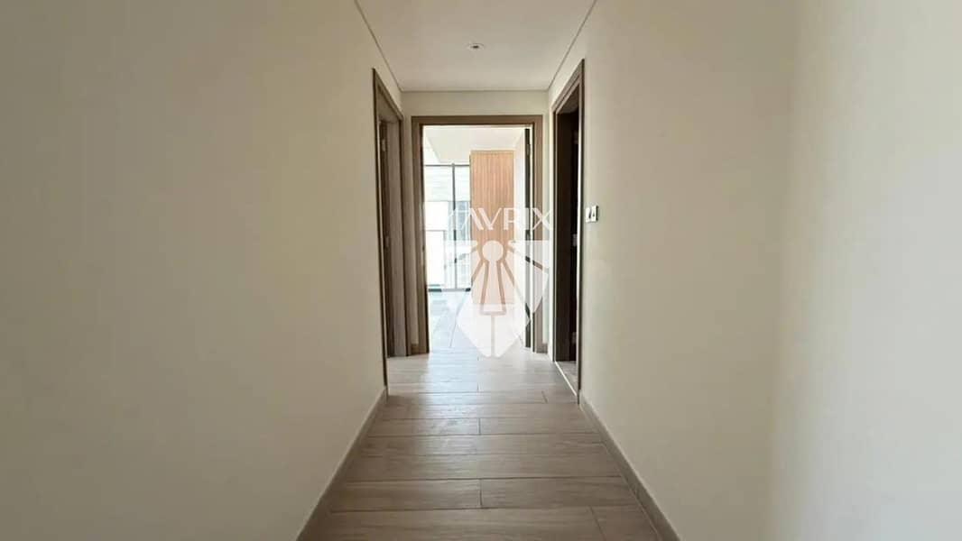 9 Image 9