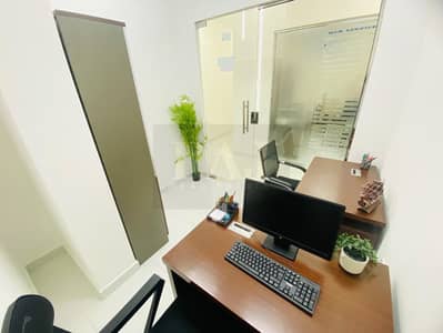 Office para en Alquiler en Al Garhoud, Dubai - 12f352a5-ce7b-4d33-a615-7a3c665f4425. jpg Office para en Alquiler en Al Garhoud, Dubai - 12f352a5-ce7b-4d33-a615-7a3c665f4425. jpg