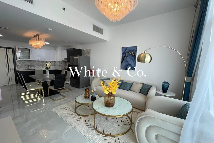 Low Floor | Villa View | Plus Study. Low Floor | Villa View | Plus Study.