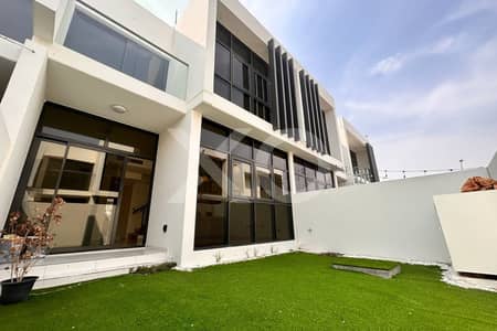 Townhouse de 3 chambres à à louer à DAMAC Hills 2 (Akoya by DAMAC), Dubai - Maison de ville à DAMAC Hills 2 (Akoya by DAMAC)，Janusia, 3 chambres, 110000 AED - 16759011