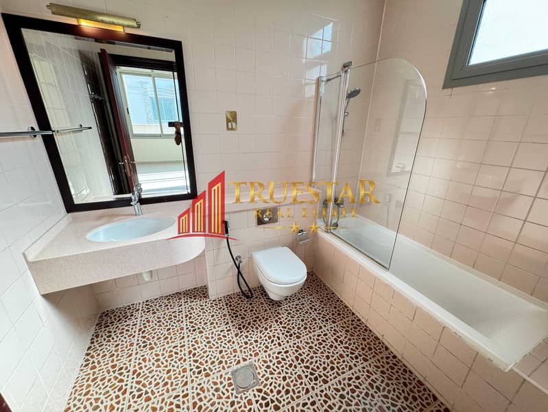 19 054decf7-9752-4732-9caf-cb561a0c8c11. jpg