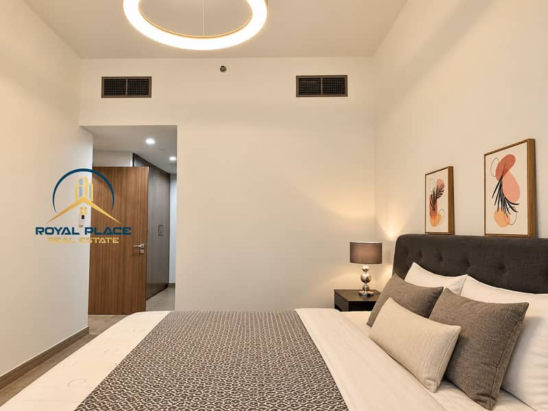 8 Cosy Minimalist Bedroom Retreat. png