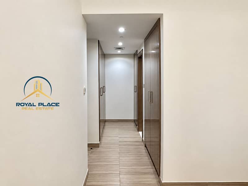 11 Modern Wood-Panelled Hallway. png