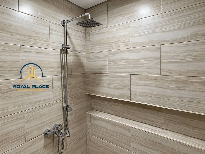 16 Modern Beige Tiled Rain Shower. png