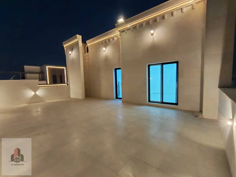 28 216892. jpg