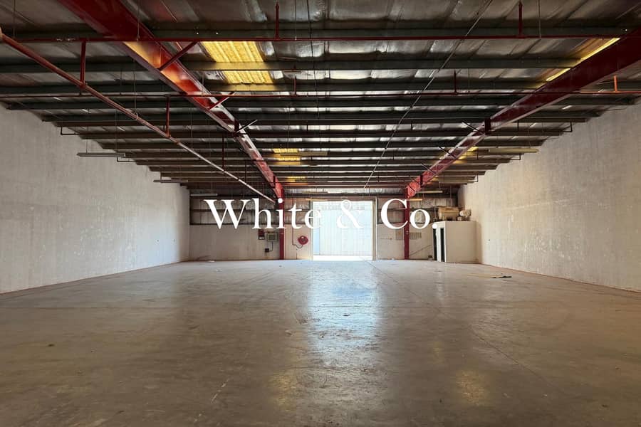 Lagerhalle in Dubai Investments Park (DIP),Dubai Investments Park 2, 325000 AED - 16759892 Lagerhalle in Dubai Investments Park (DIP),Dubai Investments Park 2, 325000 AED - 16759892