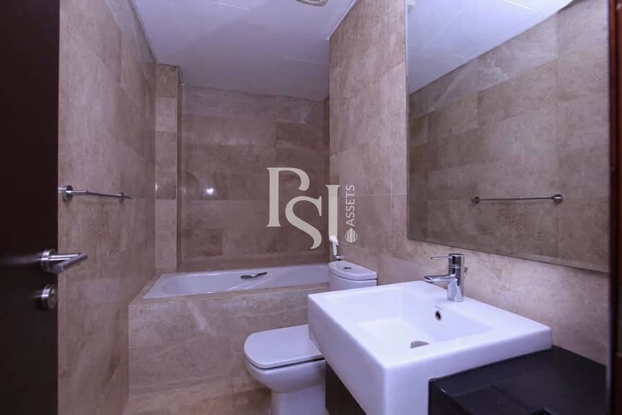 7 2344247-23536-Bathroom-ezremove. png