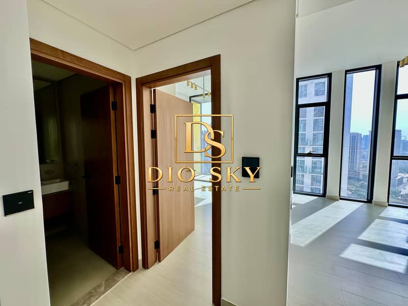 4 Image 4