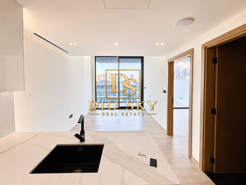 7 Image 7