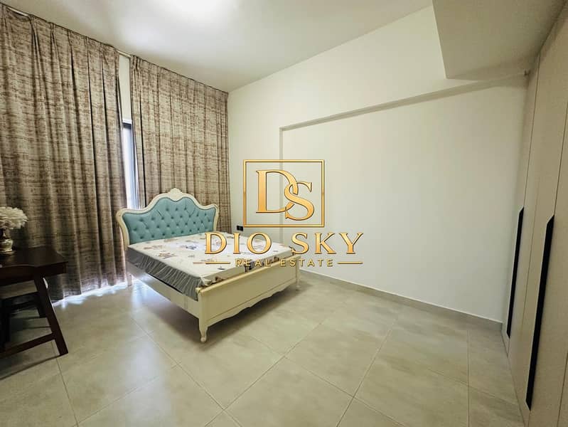 9 Image 9