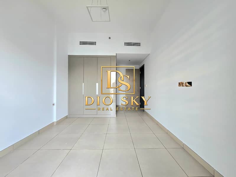 5 Image 5