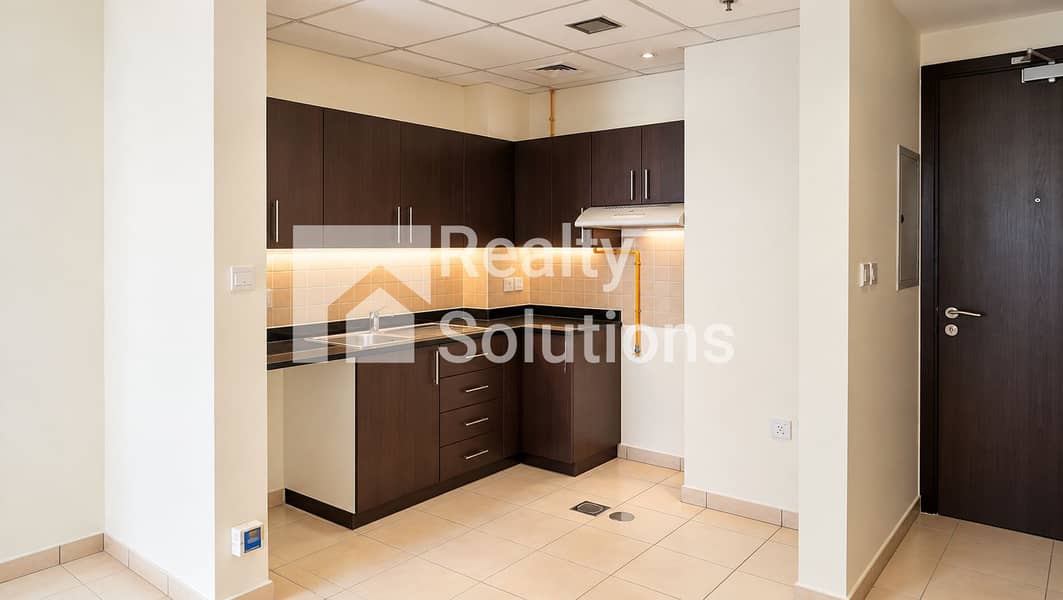 5 Modern Espresso Kitchenette Nook. png