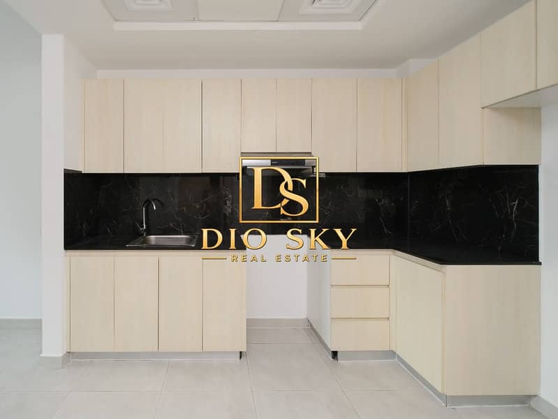 4 Image 4