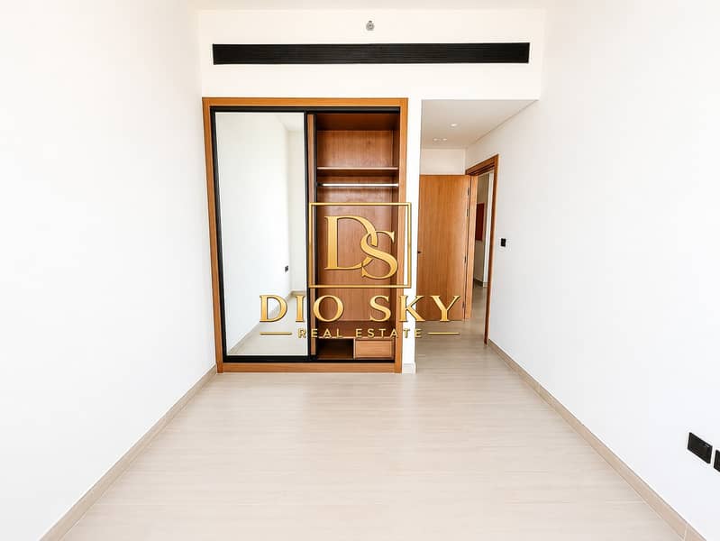 5 Image 5